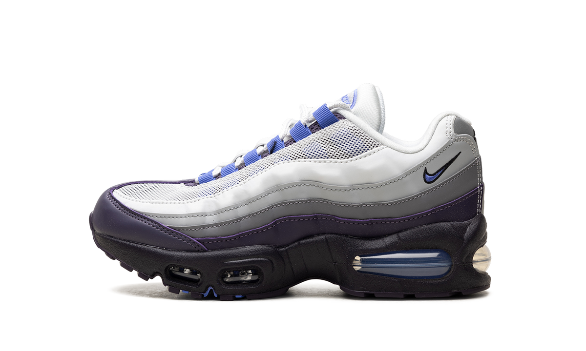 "Photon Dust / Sapphire Raisin" Air Max 95 GS II4130 017 - product image from the listing.