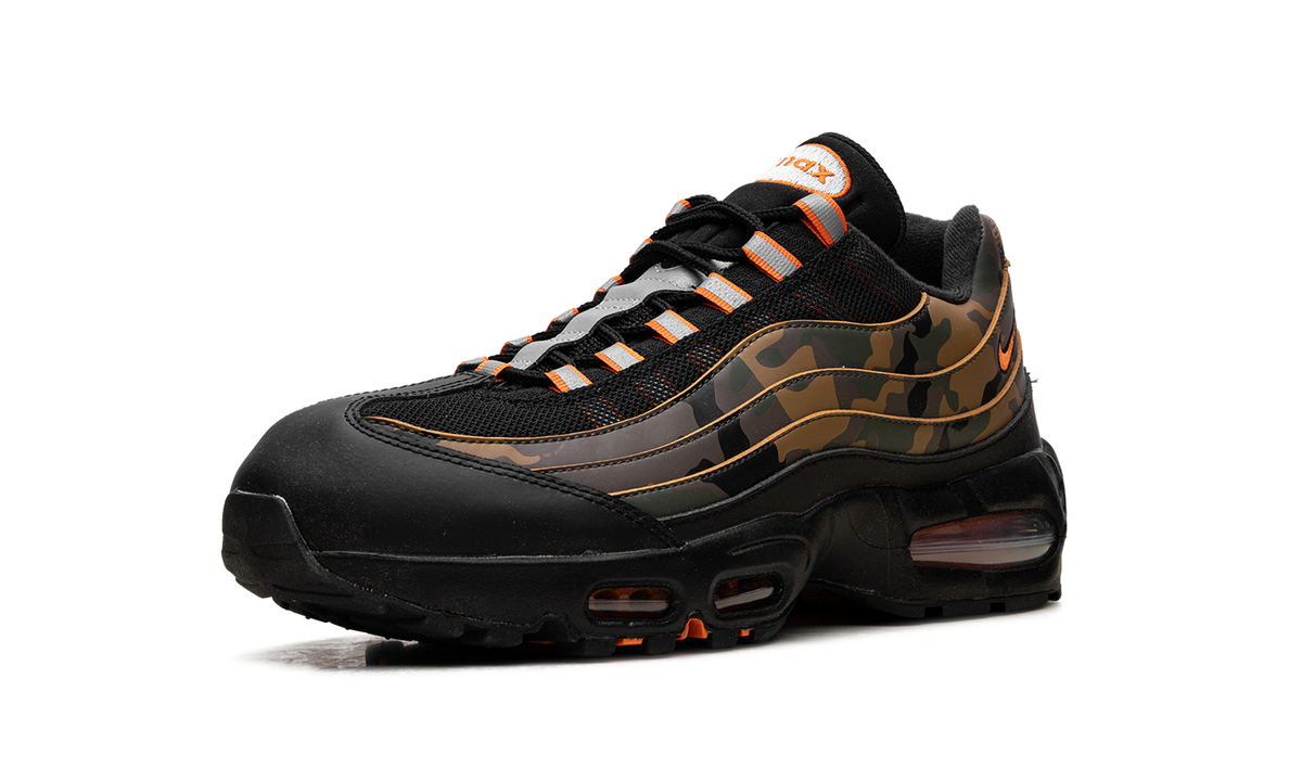 "Camo" Air Max 95 HQ1973 001 - product image from the listing.