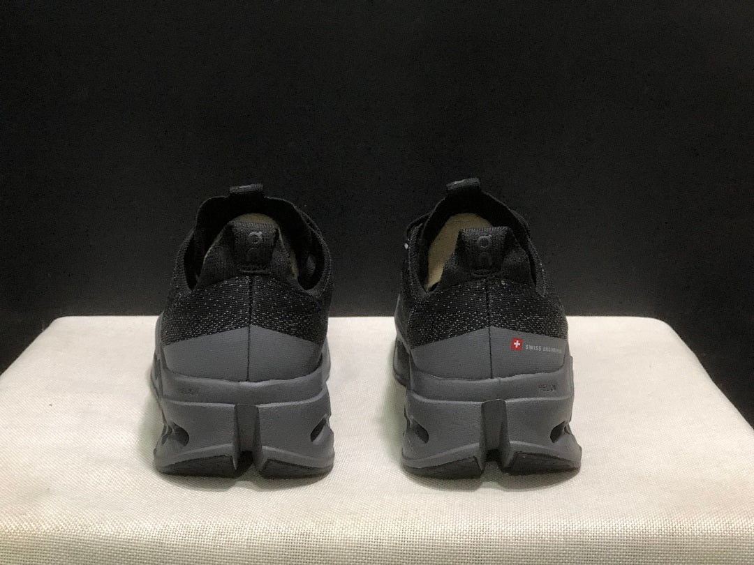 Black On Cloudsurfer Max Running Shoes - product image from the listing.