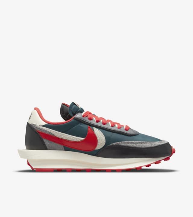 Nike x sacai LDV Waffle Trainers DJ4877-300 - product image from the listing.