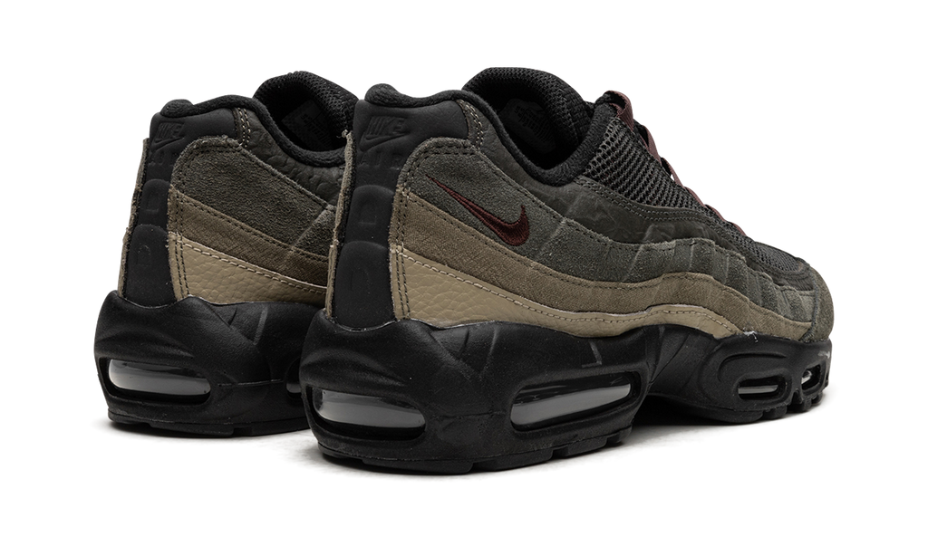 "Black Earth" Air Max 95 FD0652 001 - product image from the listing.