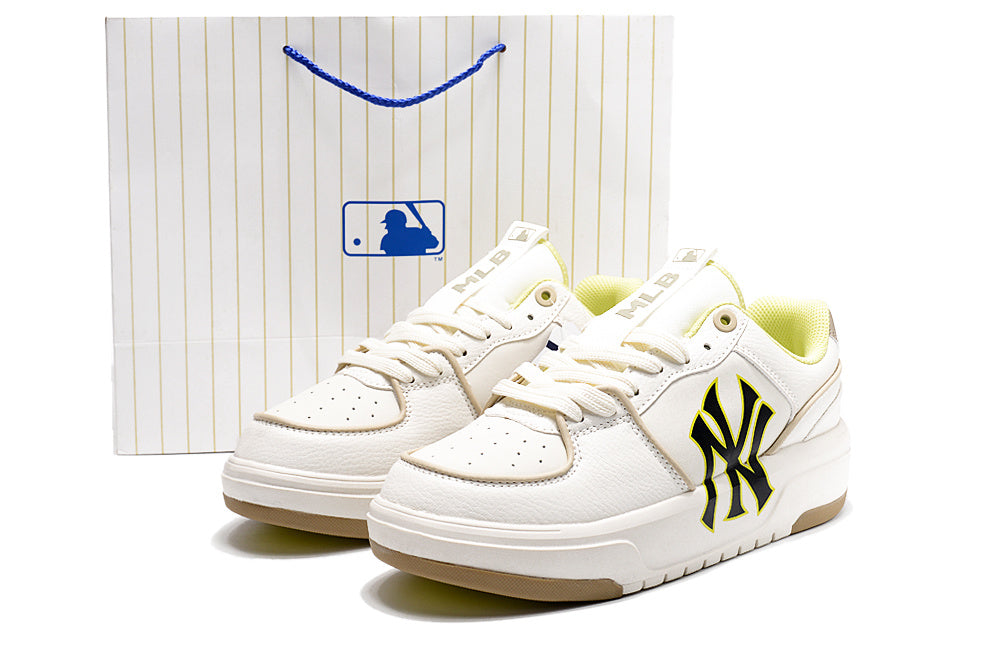 MLB New York Yankees White Platform Trainers - product image from the listing.