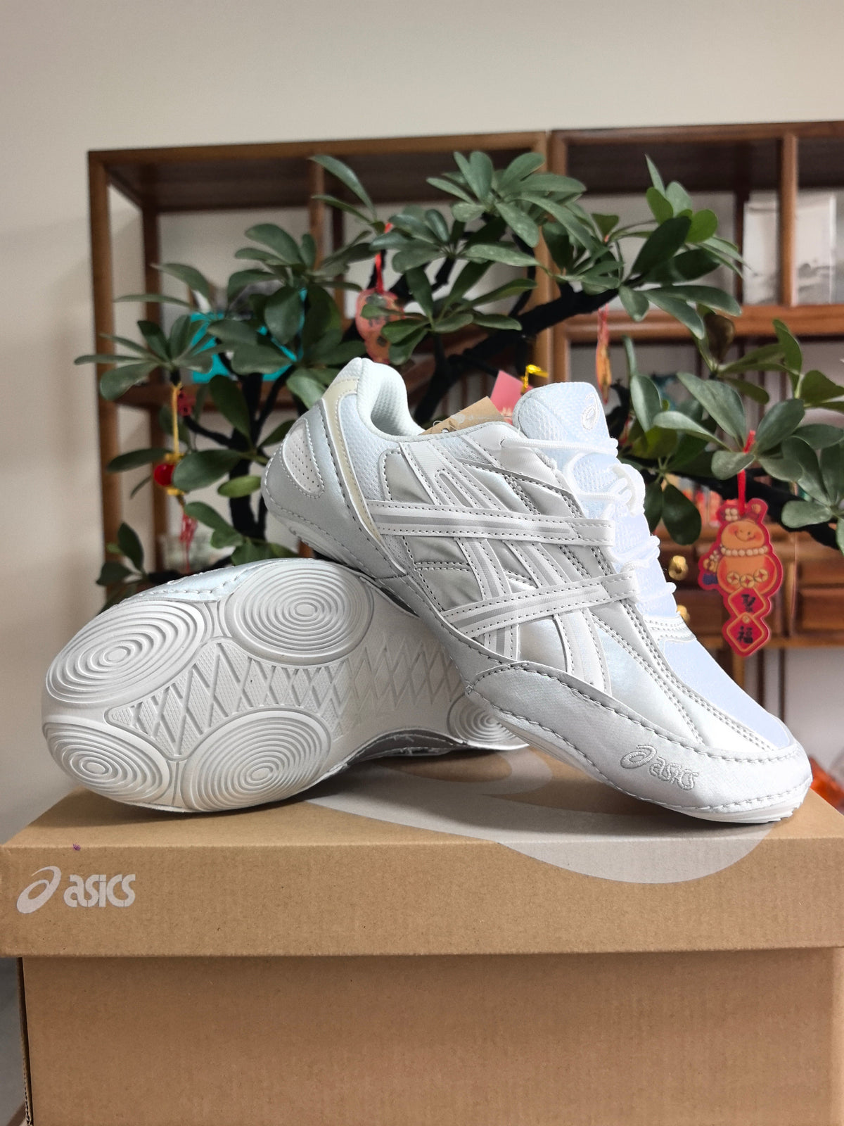 Silver and White ASICS F3 Sneakers - product image from the listing.