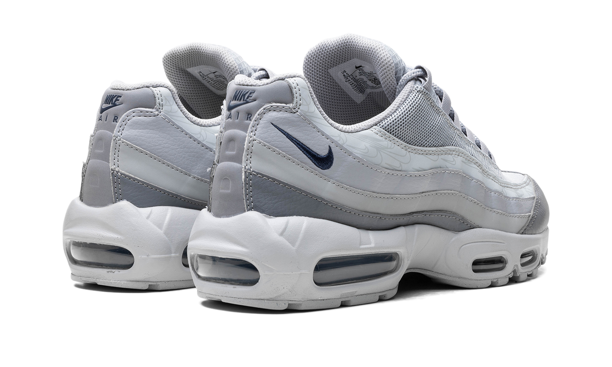 "Wolf Grey Midnight Navy" Air Max 95 FD0663 001 - product image from the listing.
