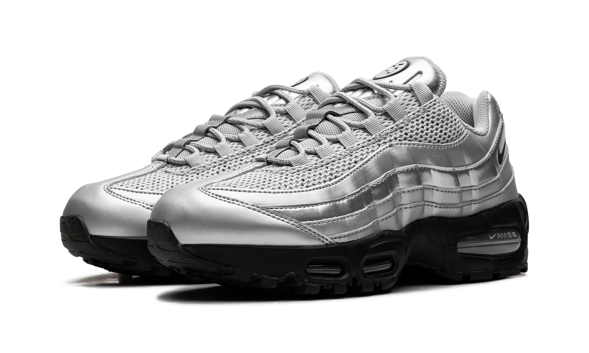 "Total 90 - Metallic Silver" Nike Air Max 95 IB6830 002 - product image from the listing.