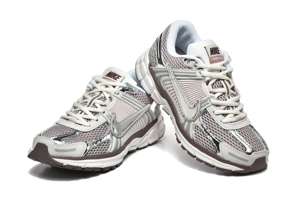 Nike Vomero 5 Trainers in Silver and Mauve - product image from the listing.