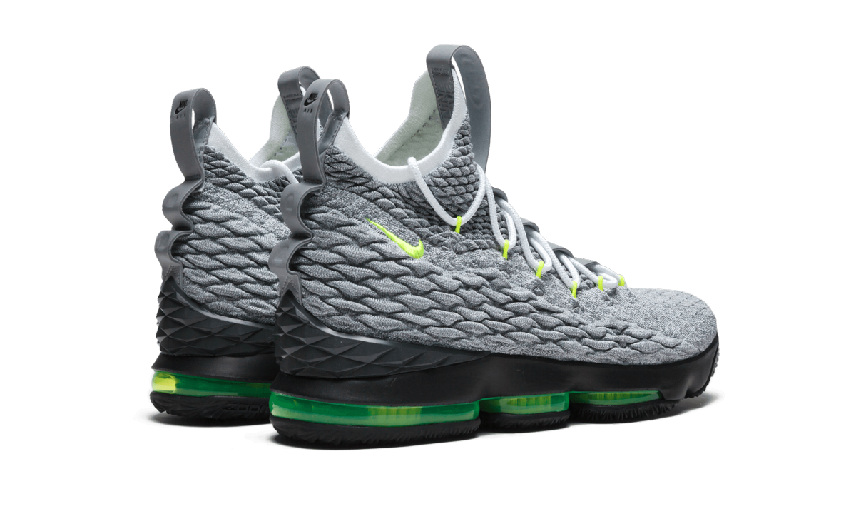 "Air Max 95" Lebron 15 KSA AR4831 001 - product image from the listing.