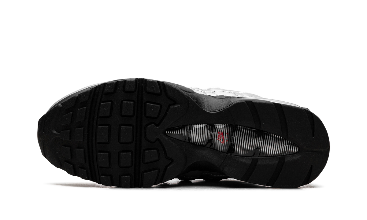 "Total 90 - Metallic Silver" Nike Air Max 95 IB6830 002 - product image from the listing.