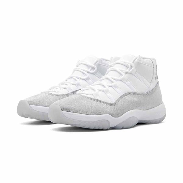 "METALLIC SILVER" Air Jordan 11 Retro - product image from the listing.