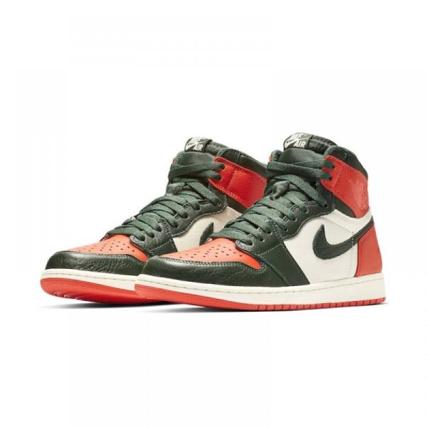 SOLEFLY - AIR JORDAN 1 RETRO HIGH OG - product image from the listing.