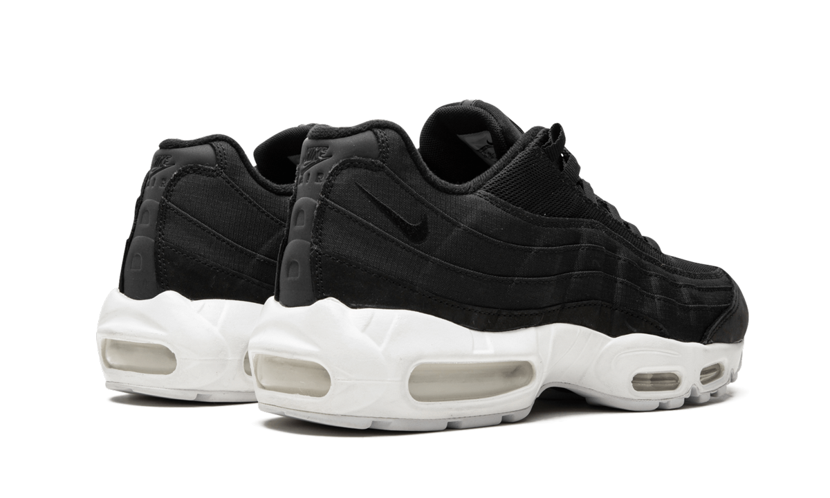 "Stussy - Black" Air Max 95 834668 001 - product image from the listing.