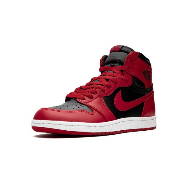 "Varsity Red" Air Jordan 1 Retro High OG '85 - product image from the listing.