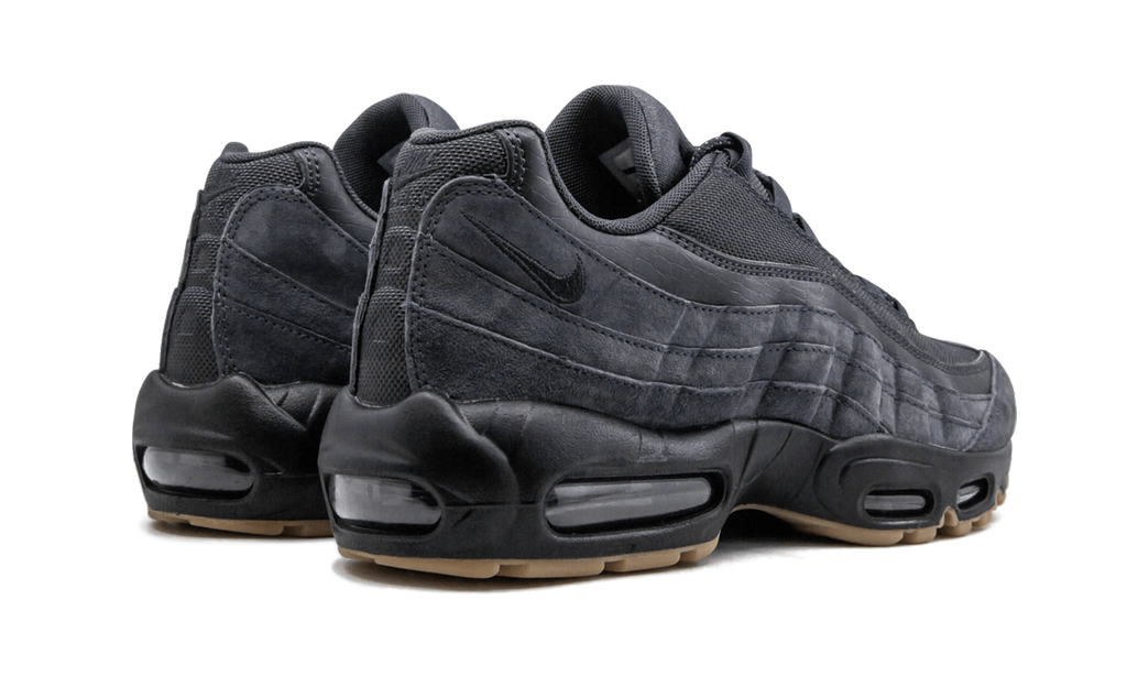 "BLACK" Air Max 95 SE AJ2018 002 - product image from the listing.