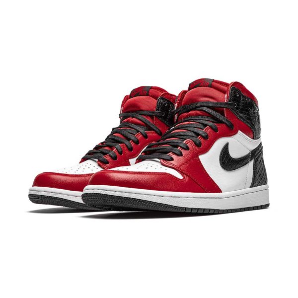 Air Jordan 1 High Retro WMNS "Satin Snake" - product image from the listing.