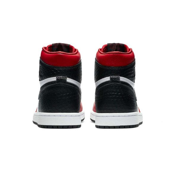 Air Jordan 1 High Retro WMNS "Satin Snake" - product image from the listing.