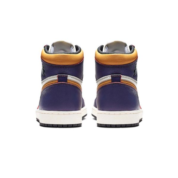 Air Jordan 1 Retro High OG "LA to Chicago" - product image from the listing.