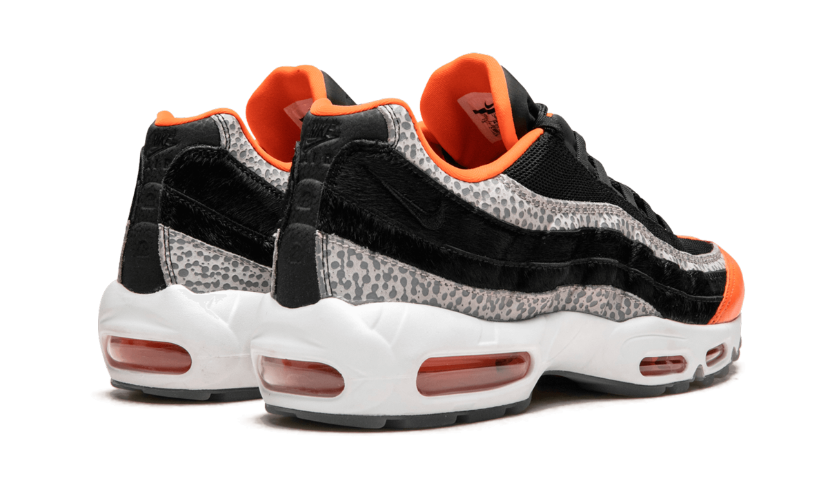 "Keep Rippin Stop Slippin" Air Max 95 AV7014 002 - product image from the listing.