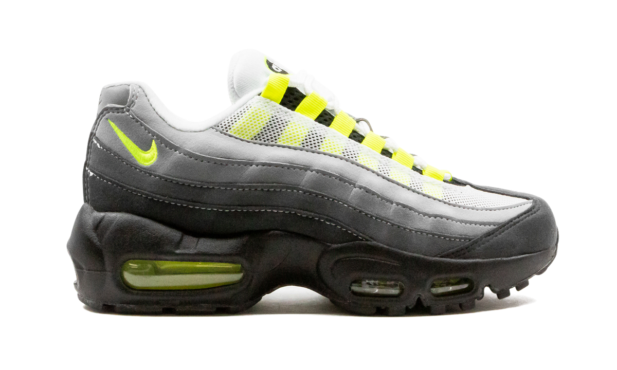 "Neon 2020" Air Max 95 OG GS CZ0910 001 - product image from the listing.