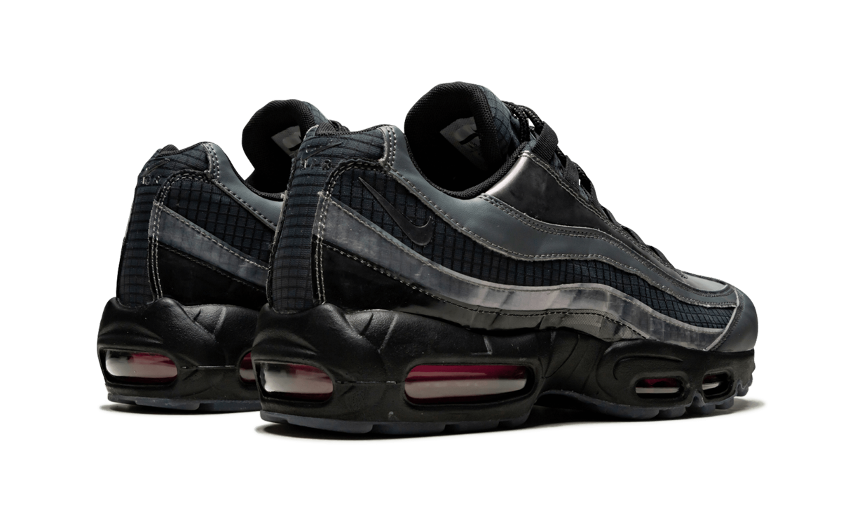 "Ember Glow" Air Max 95 Lv8 AO2450 001 - product image from the listing.