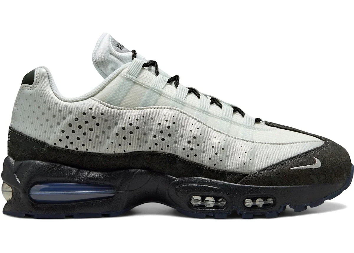 Big Bubble Family Reunion Seongsu - Nike Air Max 95 OG - product image from the listing.