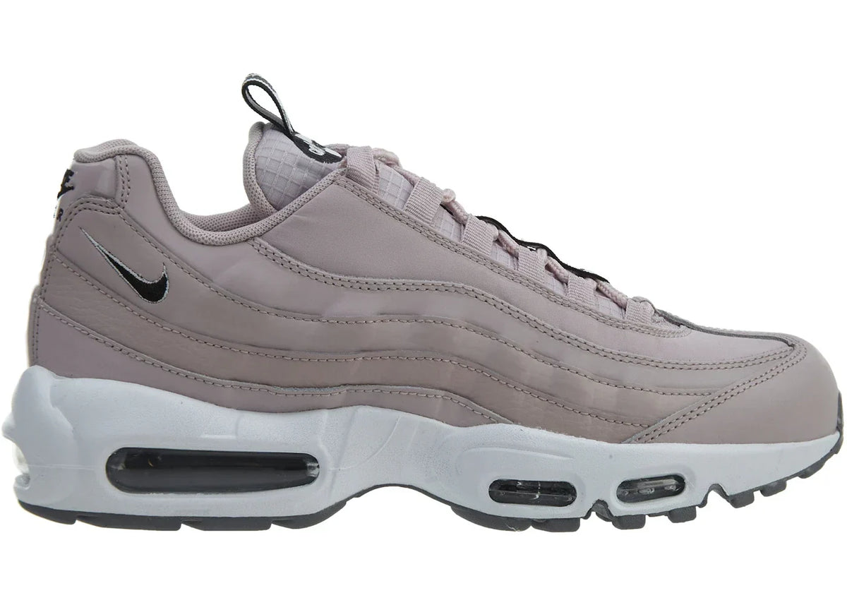 Particle Rose Black-White - Nike Air Max 95 Se - product image from the listing.