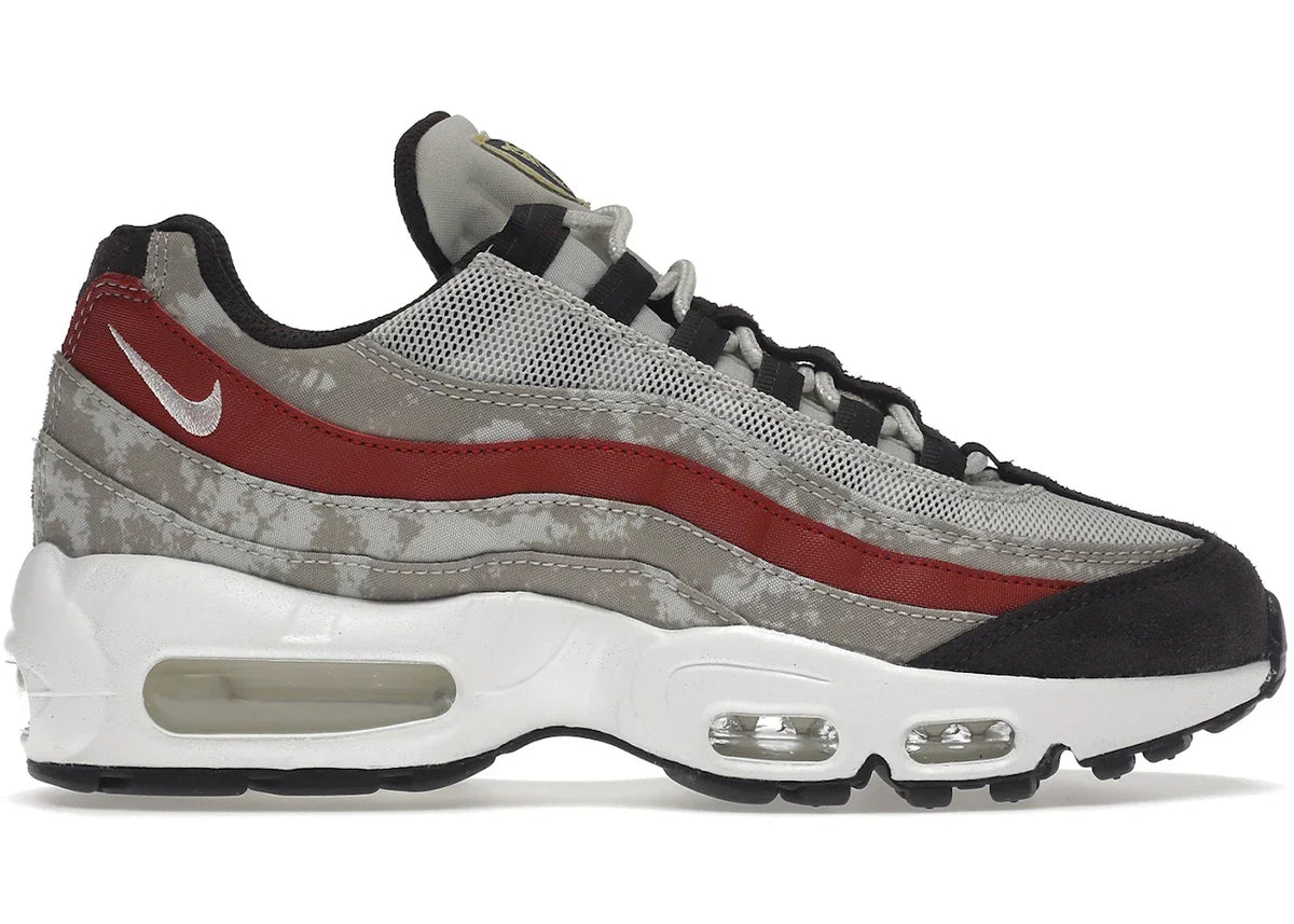 Social FC - Nike Air Max 95 - product image from the listing.
