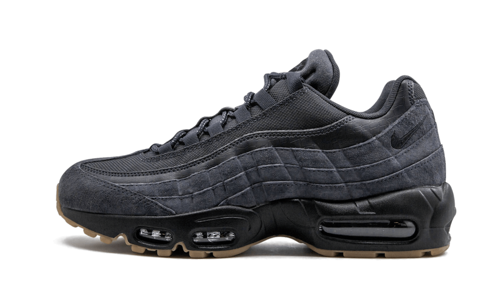 "BLACK" Air Max 95 SE AJ2018 002 - product image from the listing.
