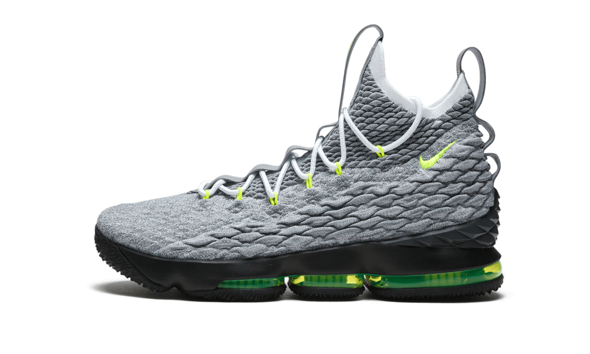 "Air Max 95" Lebron 15 KSA AR4831 001 - product image from the listing.