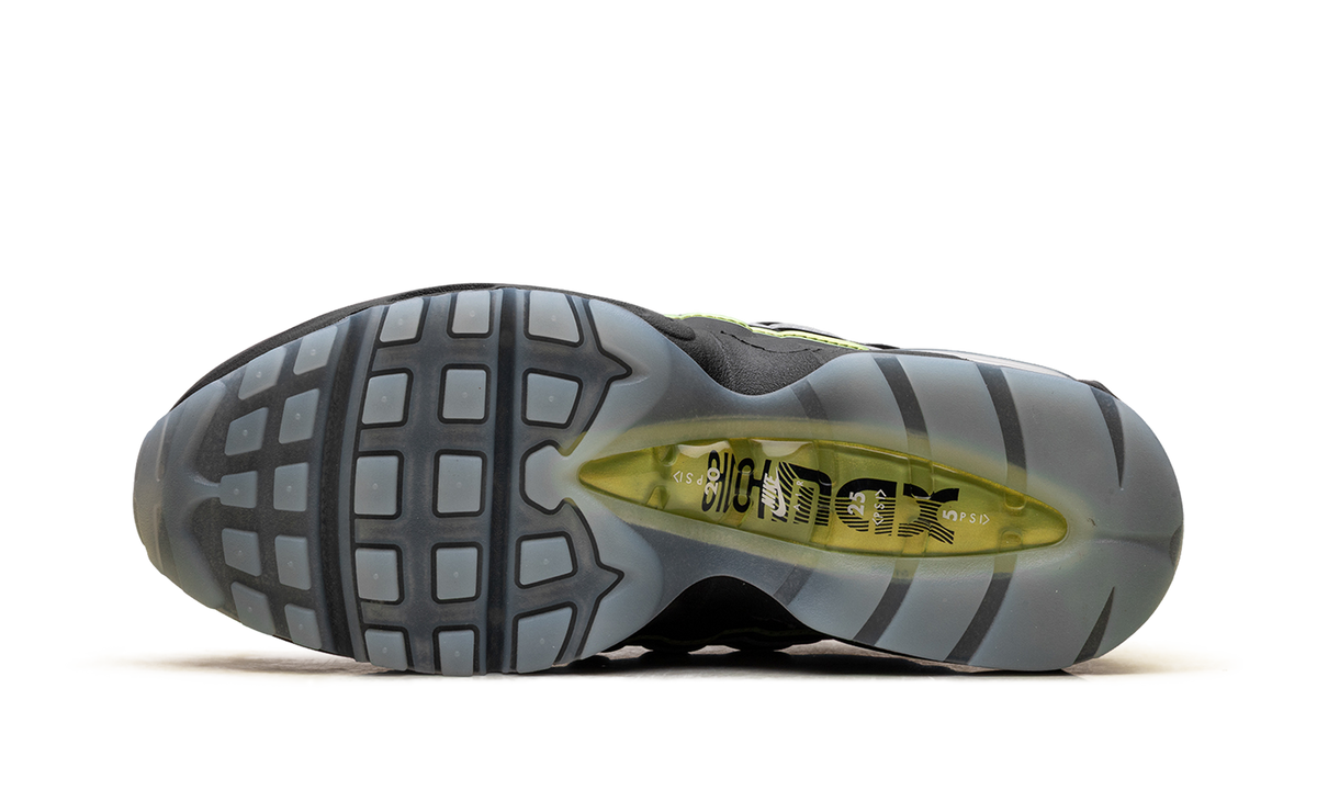 "Big Bubble Korea" Air Max 95 IR5901 010 - product image from the listing.