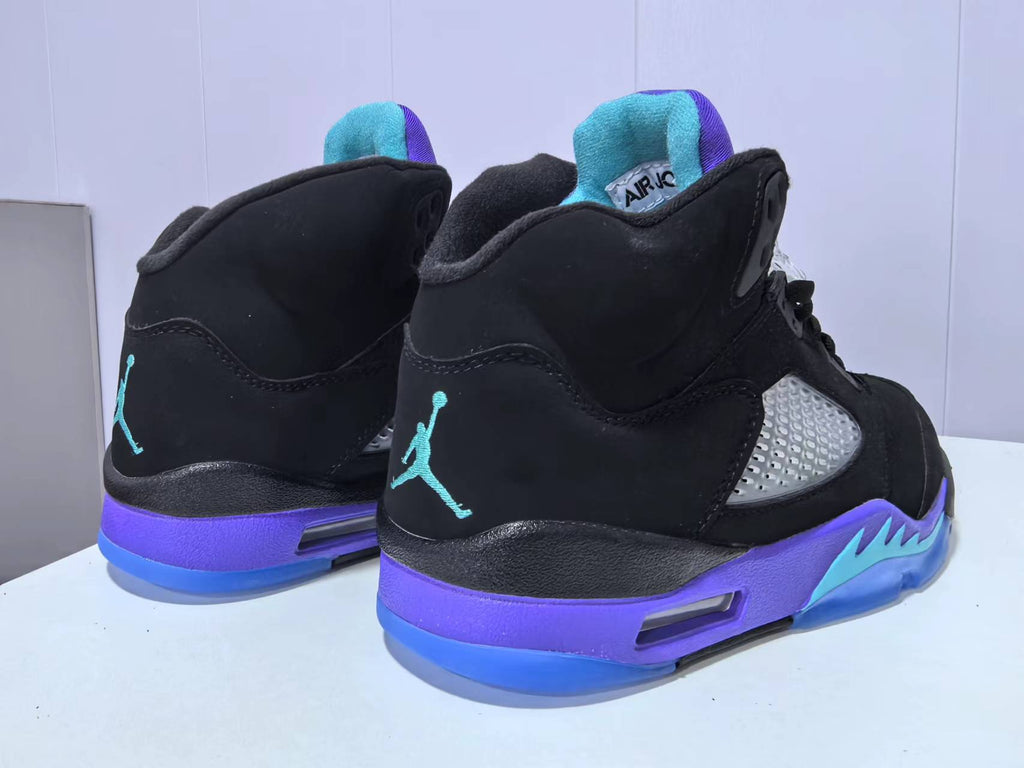 Black/Grape ("Black Grape") - Air Jordan 5 Retro - product image from the listing.