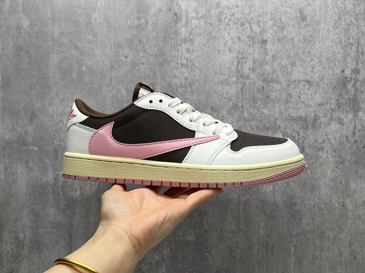 "Mocha" Travis Scott x Air Jordan 1 Low OG (2019) - product image from the listing.
