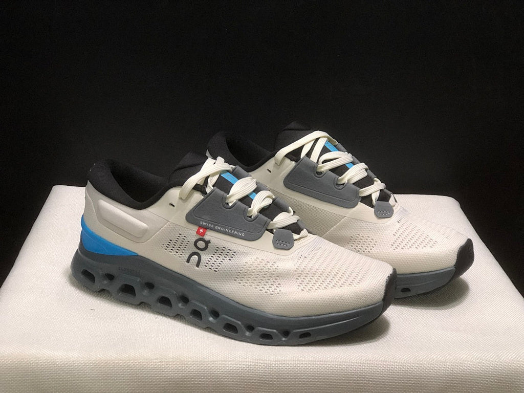 Cream and Gray On Cloudstratus 3 Running Shoes - product image from the listing.