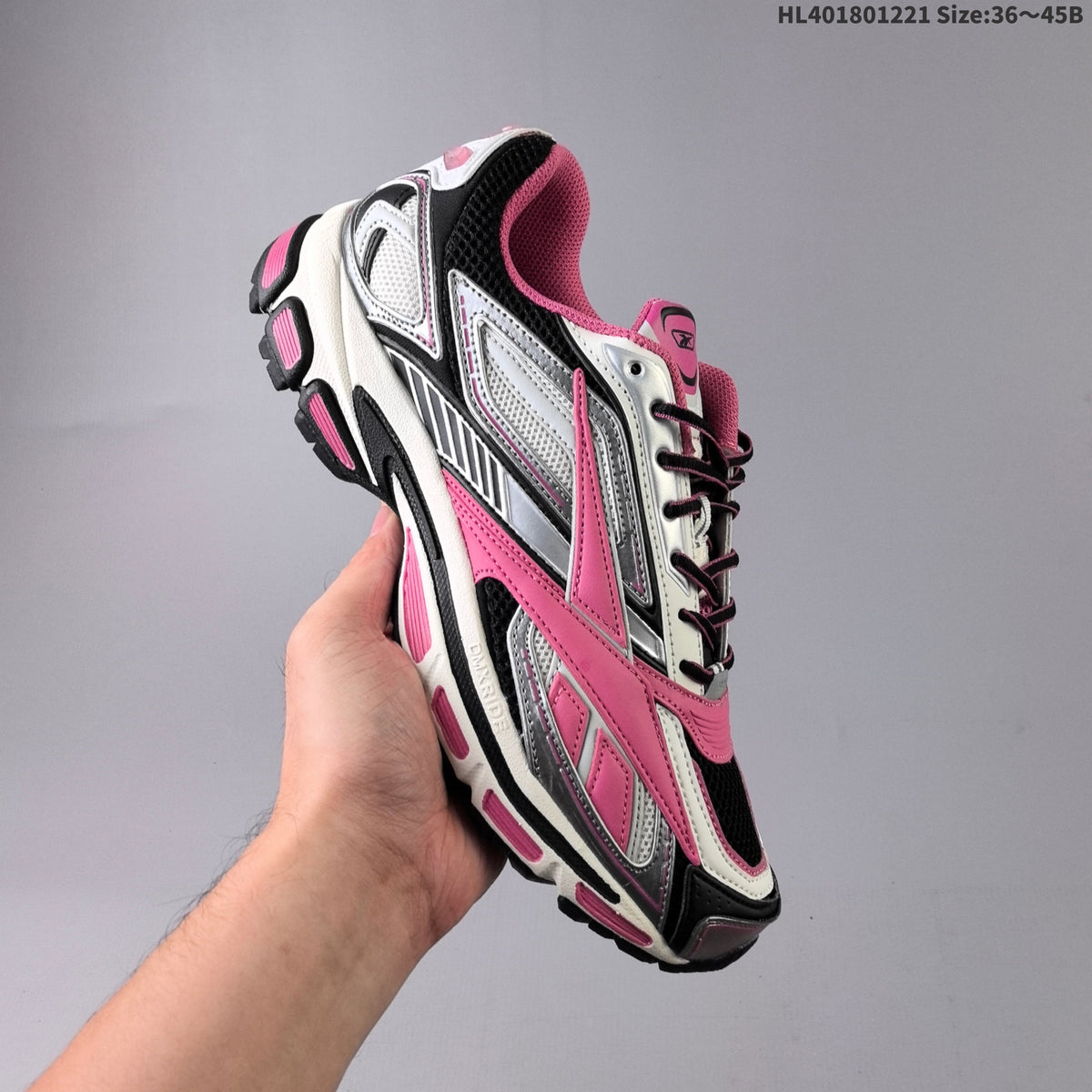 Reebok Premier Road Ultra Low-Cut Sneakers HL401801221 - product image from the listing.