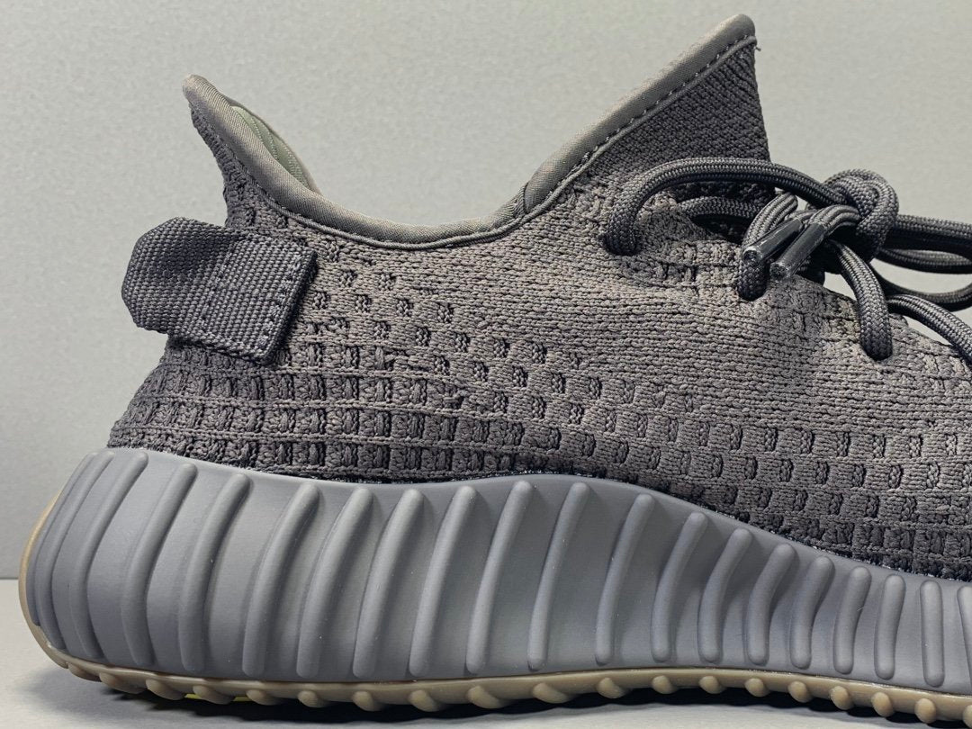adidas Yeezy Boost 350 V2 Cinder Trainers FY2903 - product image from the listing.