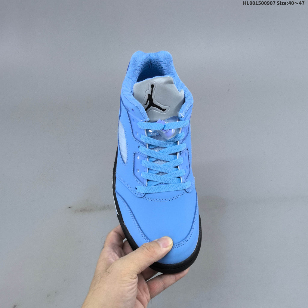 Air Jordan 5 Retro Low UNC Sneakers in Blue - product image from the listing.