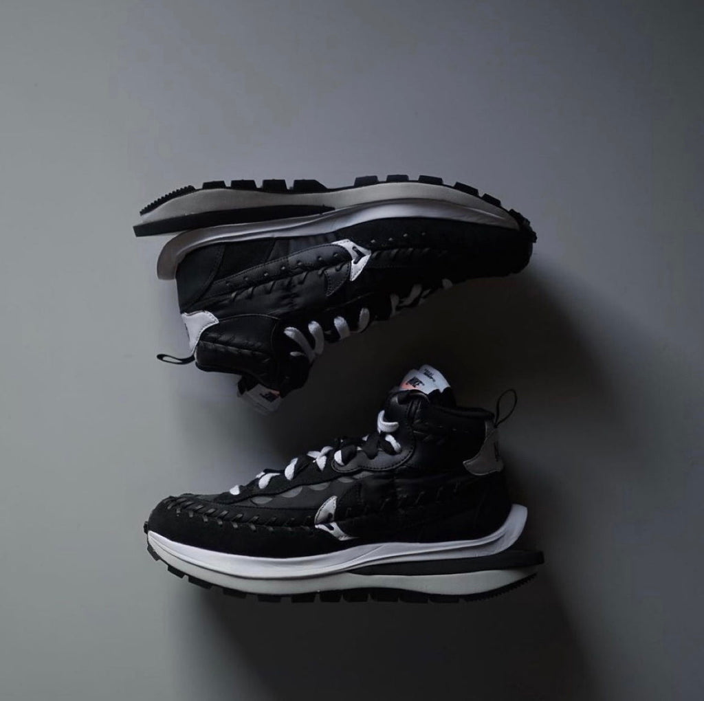 Nike VaporWaffle DH9186-001 Sneakers in Black and White - product image from the listing.