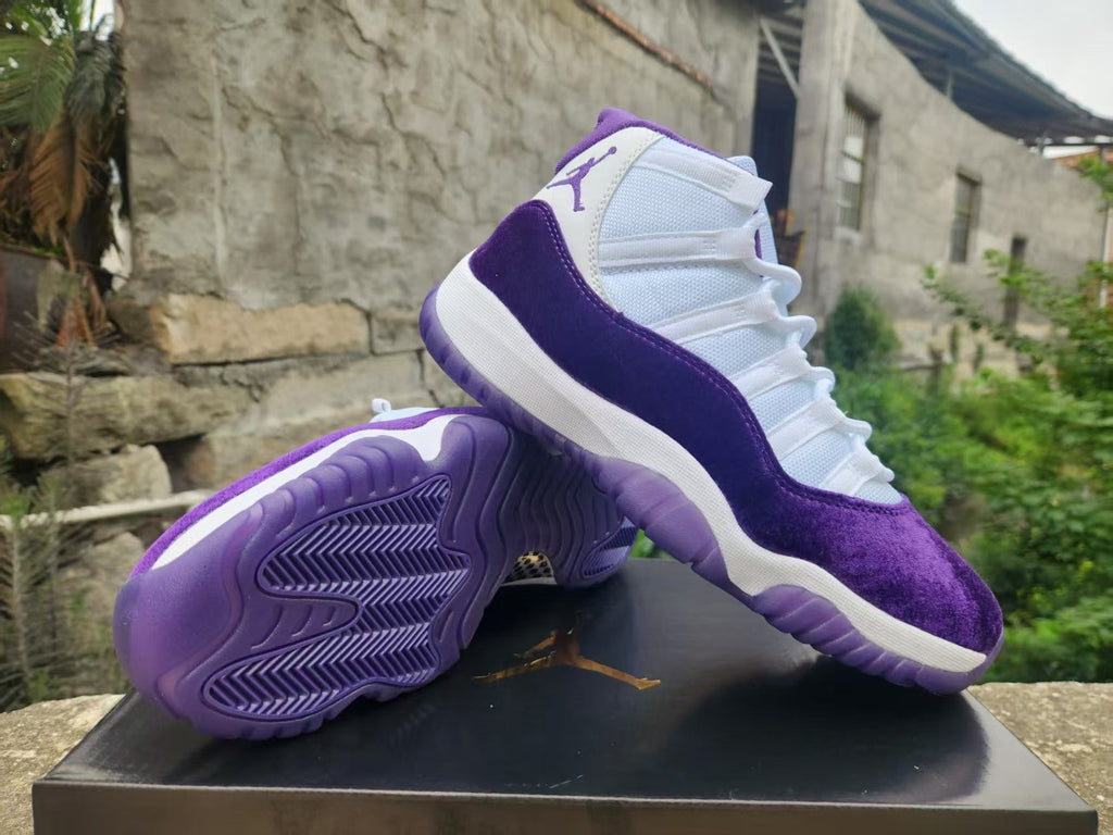 "White Velvet Purple" Air Jordan 11 Retro - product image from the listing.