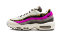 Women's AIR MAX 95 PREMIUM "Daisy Chain" CZ8102 001 - product image from the listing.