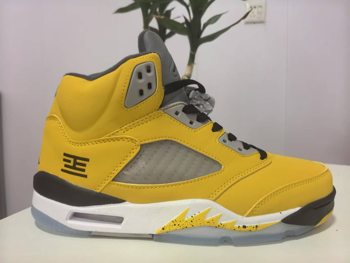 "Tokyo" Air Jordan 5 Retro T23 2025 - product image from the listing.