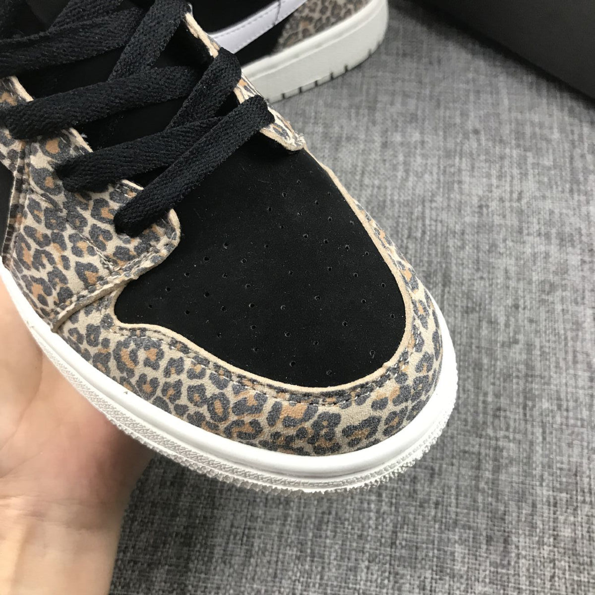 Leopard Print Sneakers - Air Jordan 1 Mid SE GS BQ6931-021 - product image from the listing.