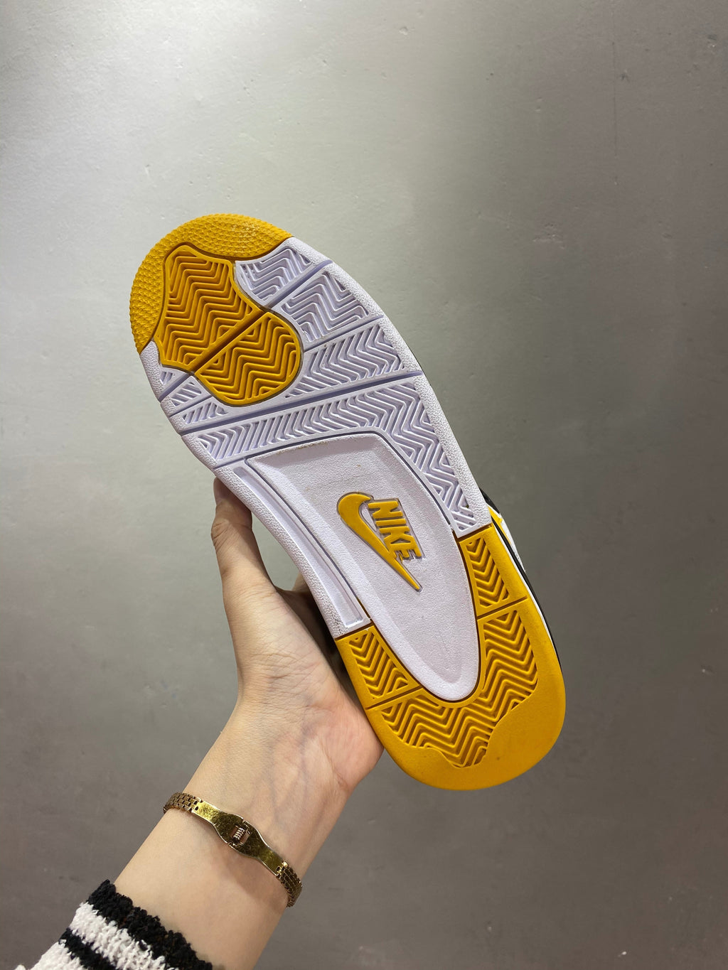 Nike Air Flight 89 Seattle Sneakers in White Green Yellow - product image from the listing.