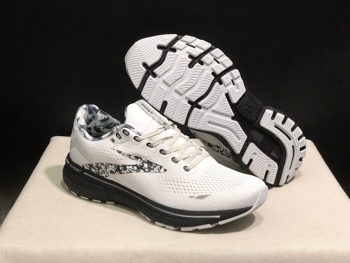 Brooks Ghost 15 Shoes for Running - product image from the listing.