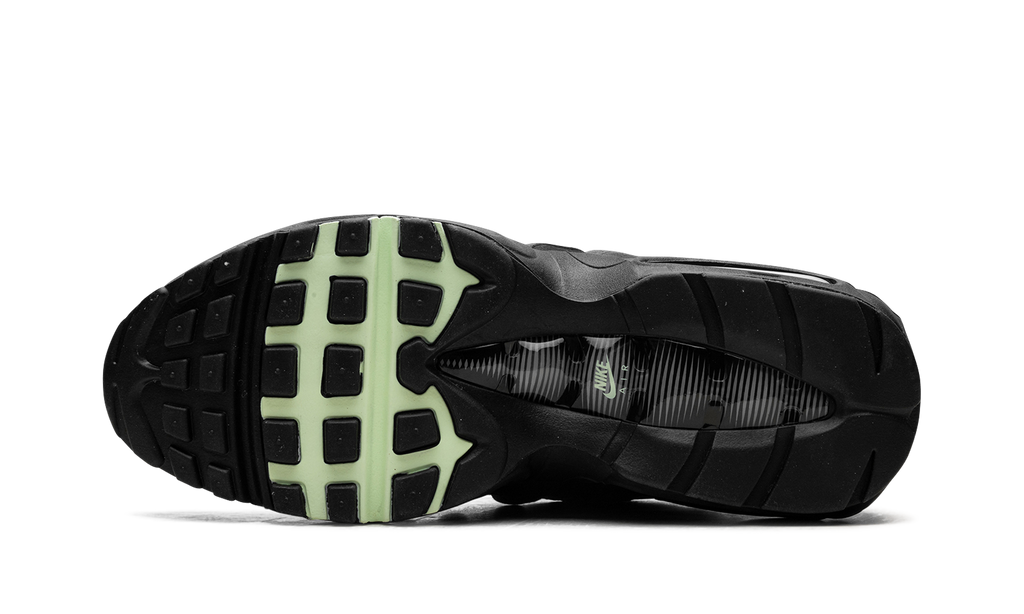 "Vapor Green" Air Max 95 HM0622 001 - product image from the listing.