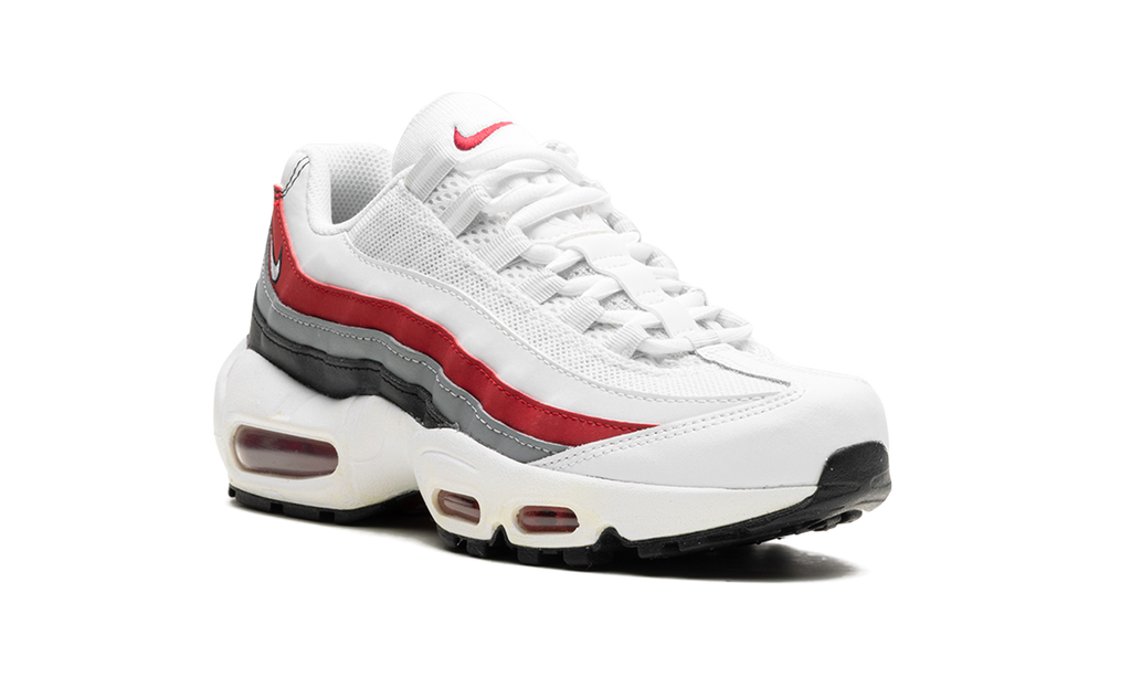 "Black Varsity Red" Air Max 95 Recraft GS CJ3906 013 - product image from the listing.