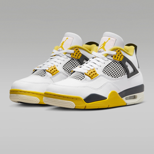 Women's Air Jordan 4 Retro Shoes - product image from the listing.