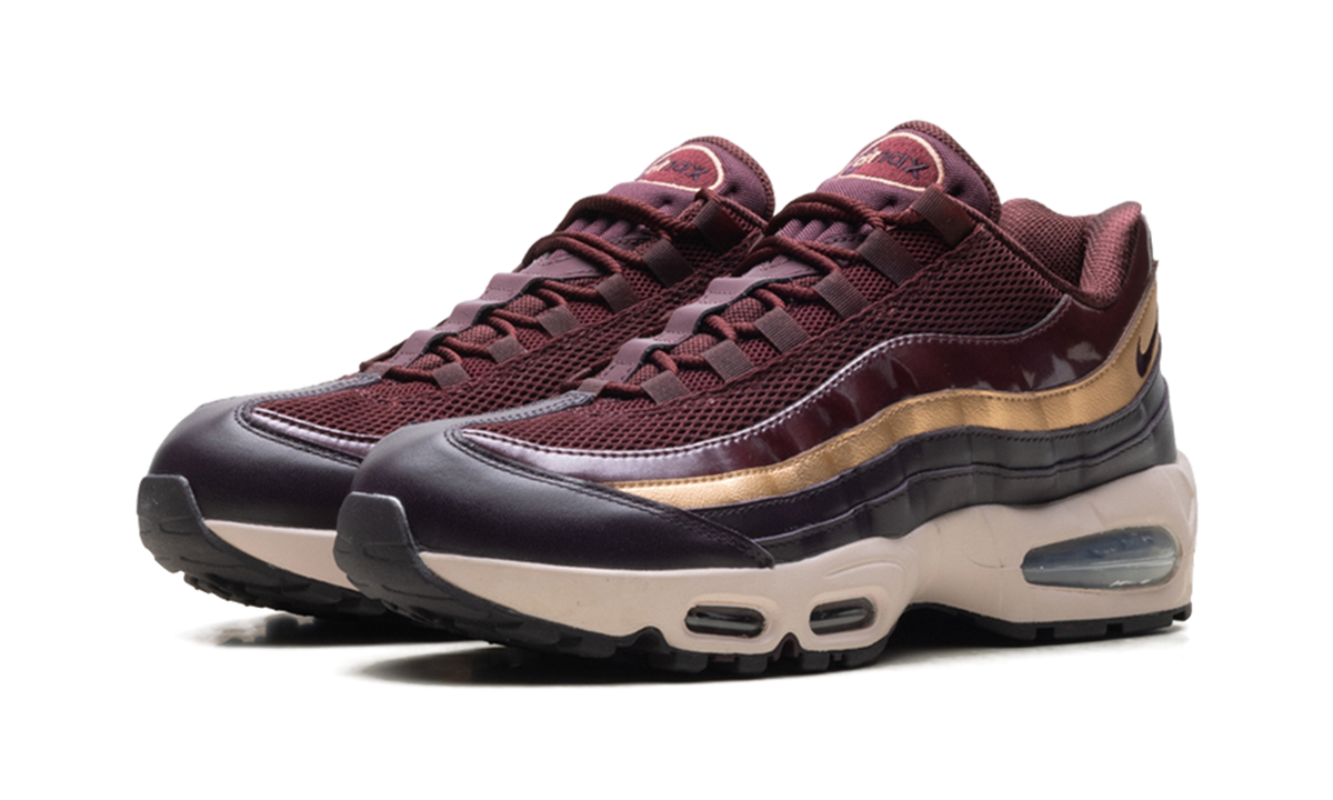 Women's Air Max 95 SE "Big Bubble Burgundy Crush" IB6398 600 - product image from the listing.