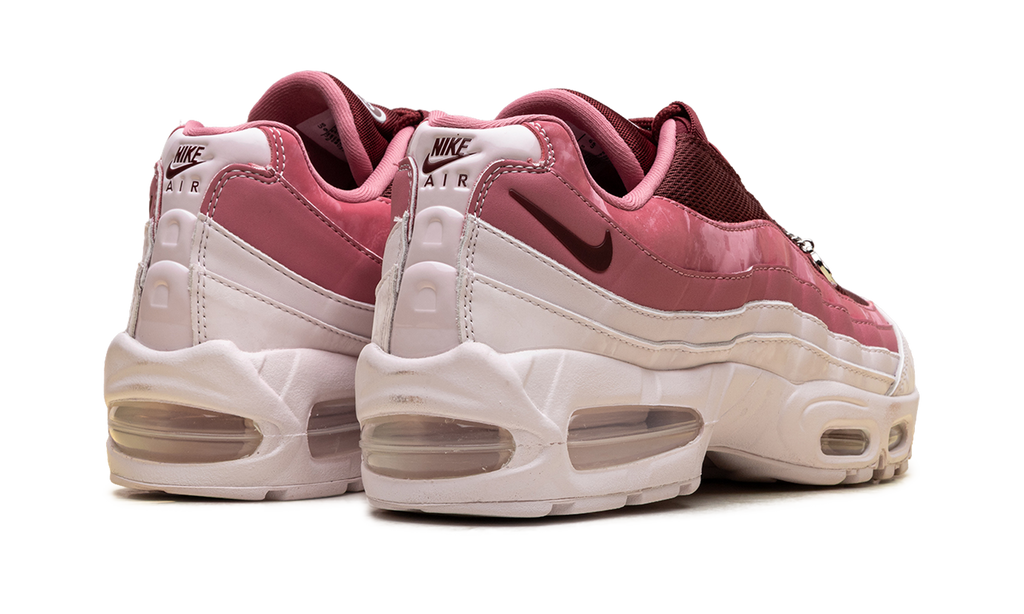 Women's Air Max 95 "Valentine's Day 2026" IB8155 600 - product image from the listing.