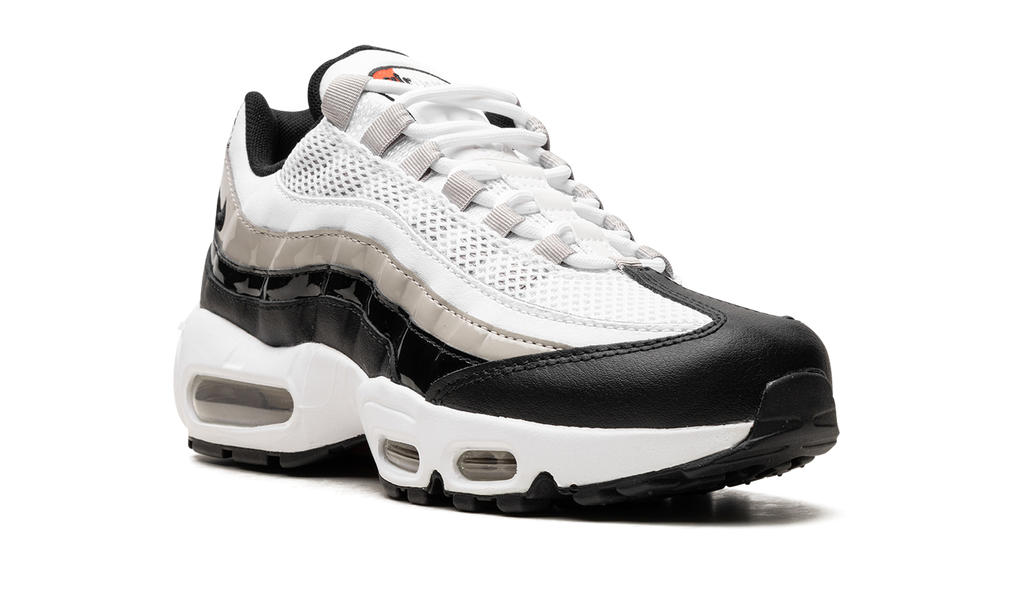 Women's AIR MAX 95 "Light Iron Ore / Black Patent" DR2550 100 - product image from the listing.