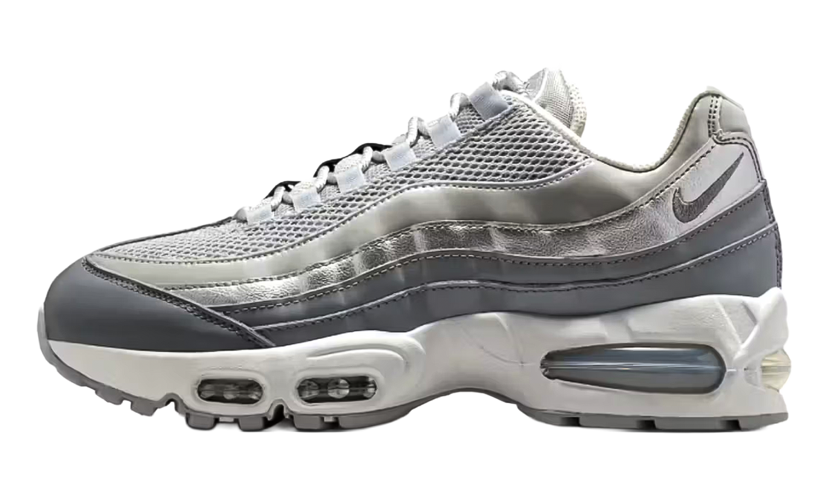 Women's Air Max 95 SE "Big Bubble Grey Fog Silver" IB6398 001 - product image from the listing.