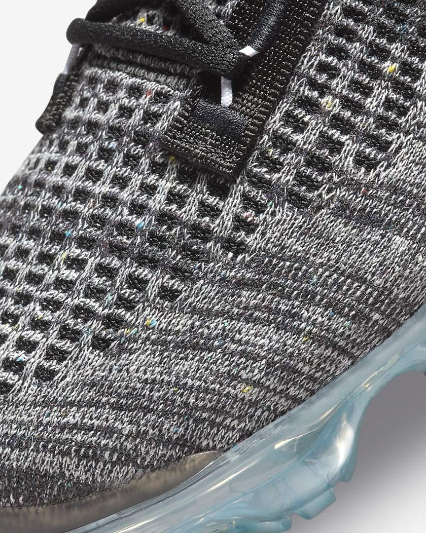 Nike Air VaporMax 2021 FK Trainers DH4088-003 - product image from the listing.